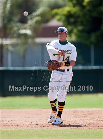 Thumbnail 3 in Bishop Amat vs. Edison (Diamond Sports National Classic) photogallery.