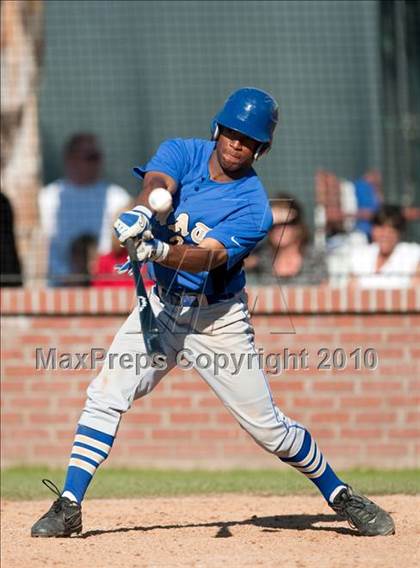 Thumbnail 3 in Bishop Amat vs. Edison (Diamond Sports National Classic) photogallery.