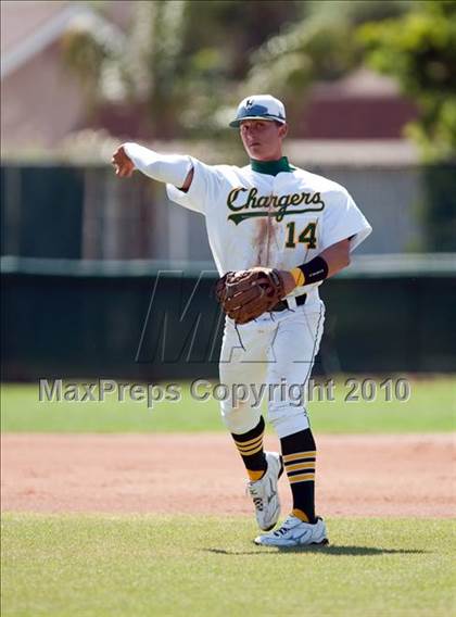 Thumbnail 2 in Bishop Amat vs. Edison (Diamond Sports National Classic) photogallery.