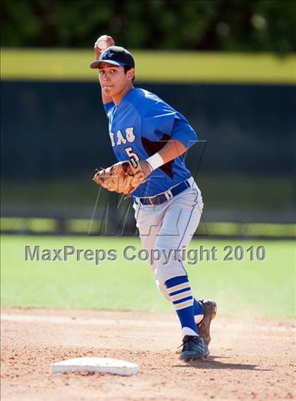 Thumbnail 2 in Bishop Amat vs. Edison (Diamond Sports National Classic) photogallery.