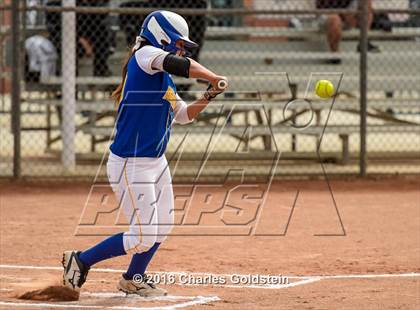 Thumbnail 2 in Agoura vs Royal photogallery.