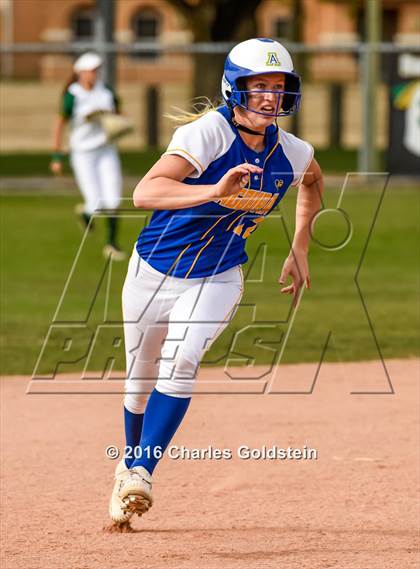 Thumbnail 3 in Agoura vs Royal photogallery.