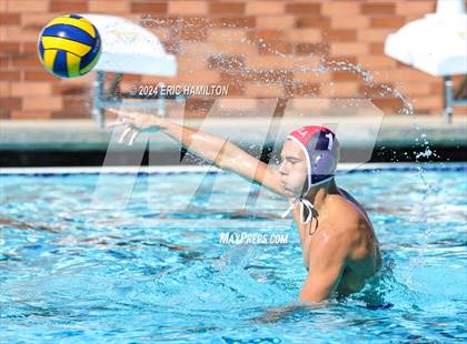 Thumbnail 3 in Crespi @ Loyola photogallery.