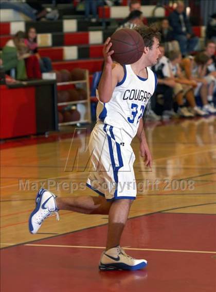 Thumbnail 3 in El Dorado vs. Casa Roble (Cordova Christmas Classic) photogallery.