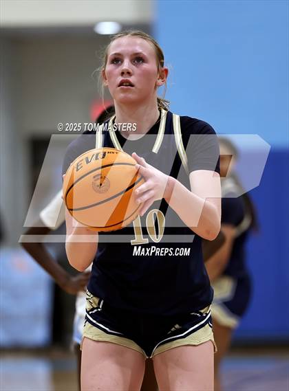 Thumbnail 1 in Cuthbertson @ Ballantyne Ridge photogallery.