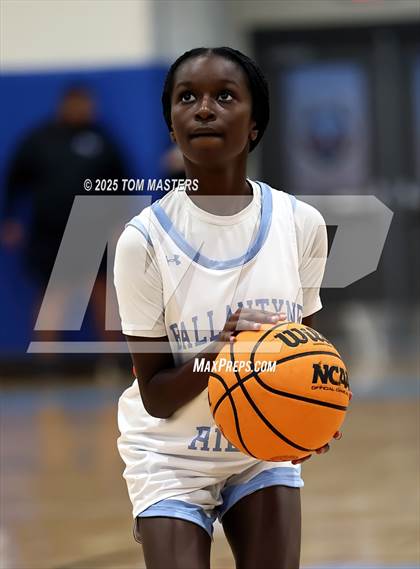 Thumbnail 1 in Cuthbertson @ Ballantyne Ridge photogallery.