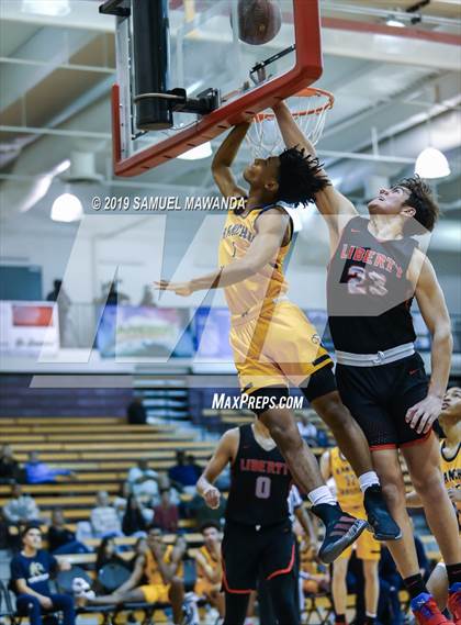 Thumbnail 2 in Rancho Christian vs. Liberty (SoCal Vegas Showdown) photogallery.
