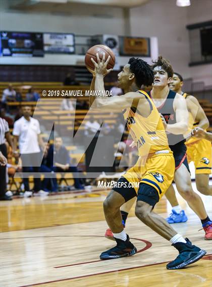 Thumbnail 2 in Rancho Christian vs. Liberty (SoCal Vegas Showdown) photogallery.