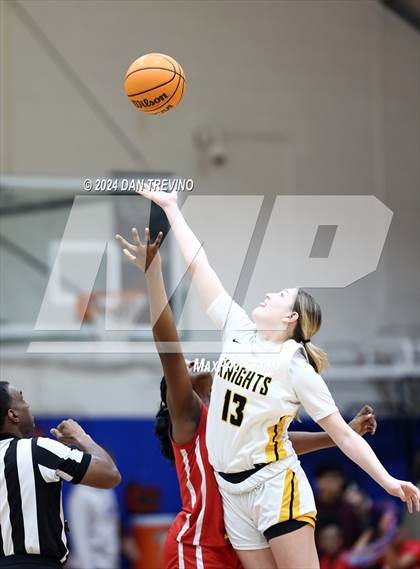 Thumbnail 3 in Kempsville vs Kellam (VHSL 5A Quarterfinal) photogallery.