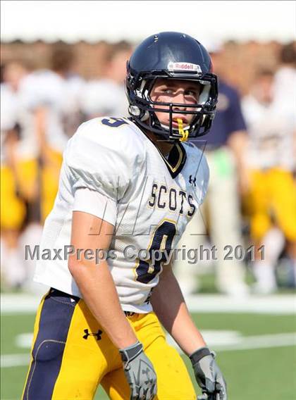 Thumbnail 2 in  Everman vs. Highland Park ( Tom Landry Classic ) photogallery.