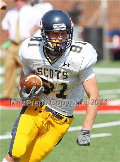 Thumbnail 2 in  Everman vs. Highland Park ( Tom Landry Classic ) photogallery.