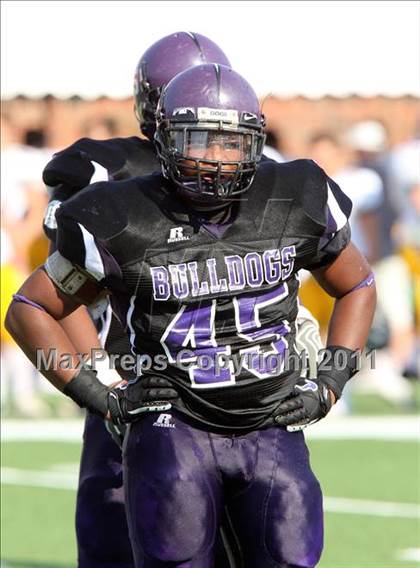 Thumbnail 1 in  Everman vs. Highland Park ( Tom Landry Classic ) photogallery.