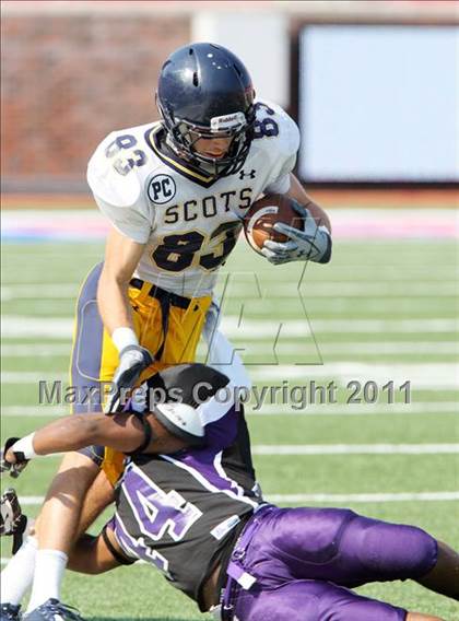 Thumbnail 2 in  Everman vs. Highland Park ( Tom Landry Classic ) photogallery.