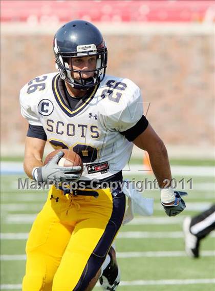 Thumbnail 3 in  Everman vs. Highland Park ( Tom Landry Classic ) photogallery.