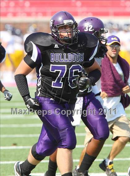 Thumbnail 1 in  Everman vs. Highland Park ( Tom Landry Classic ) photogallery.
