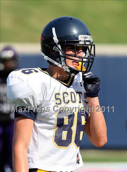 Thumbnail 2 in  Everman vs. Highland Park ( Tom Landry Classic ) photogallery.