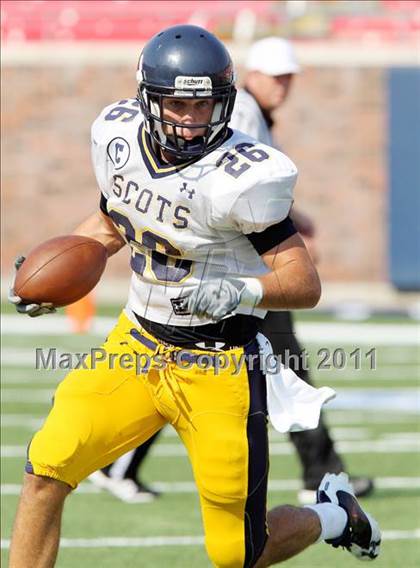 Thumbnail 2 in  Everman vs. Highland Park ( Tom Landry Classic ) photogallery.