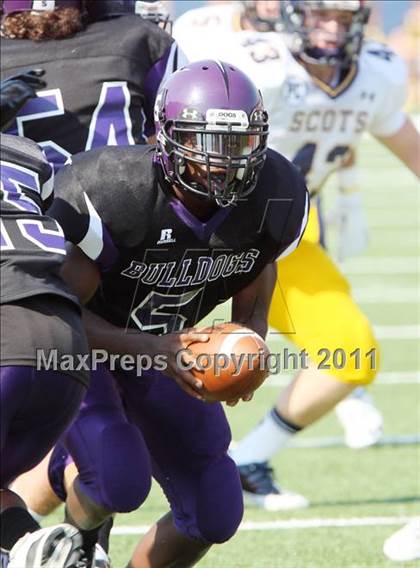 Thumbnail 1 in  Everman vs. Highland Park ( Tom Landry Classic ) photogallery.