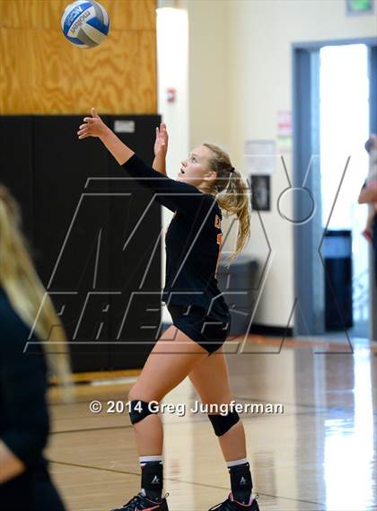 Thumbnail 1 in California School for the Deaf vs. Cloverdale (Nor-Cal Invitational) photogallery.