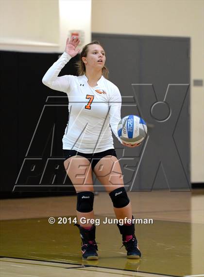 Thumbnail 2 in California School for the Deaf vs. Cloverdale (Nor-Cal Invitational) photogallery.