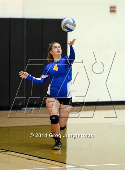 Thumbnail 2 in California School for the Deaf vs. Cloverdale (Nor-Cal Invitational) photogallery.