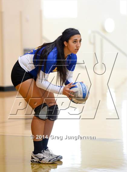 Thumbnail 3 in California School for the Deaf vs. Cloverdale (Nor-Cal Invitational) photogallery.