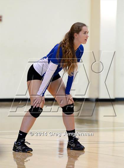 Thumbnail 1 in California School for the Deaf vs. Cloverdale (Nor-Cal Invitational) photogallery.