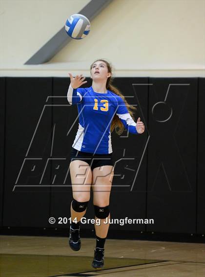 Thumbnail 2 in California School for the Deaf vs. Cloverdale (Nor-Cal Invitational) photogallery.