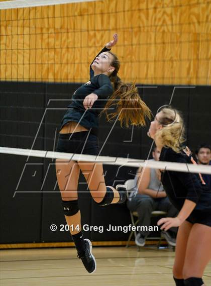 Thumbnail 1 in California School for the Deaf vs. Cloverdale (Nor-Cal Invitational) photogallery.