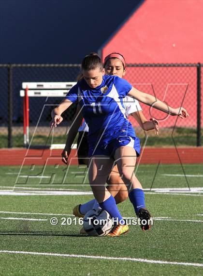 Thumbnail 1 in Covina vs San Dimas photogallery.