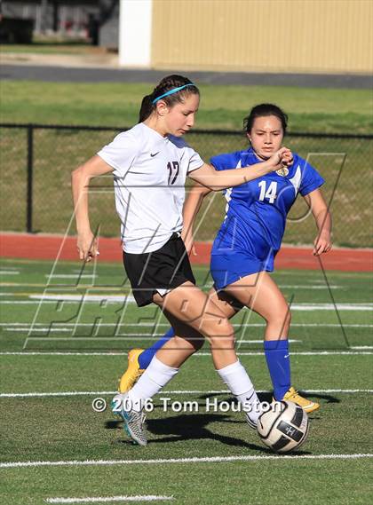 Thumbnail 2 in Covina vs San Dimas photogallery.