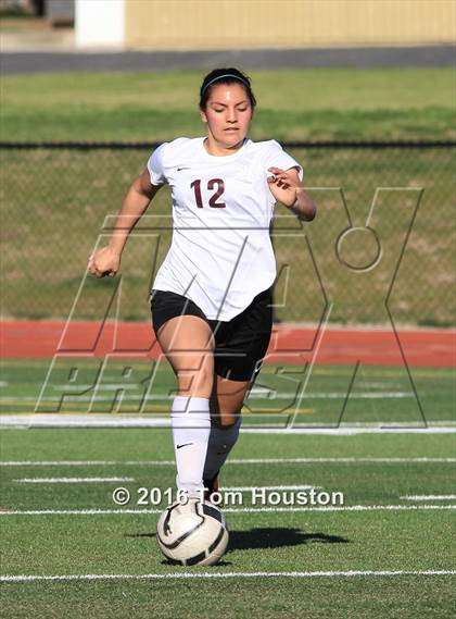 Thumbnail 3 in Covina vs San Dimas photogallery.