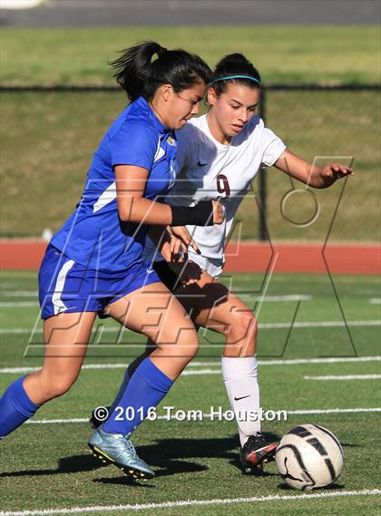 Thumbnail 2 in Covina vs San Dimas photogallery.