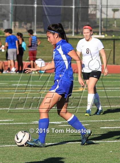 Thumbnail 2 in Covina vs San Dimas photogallery.
