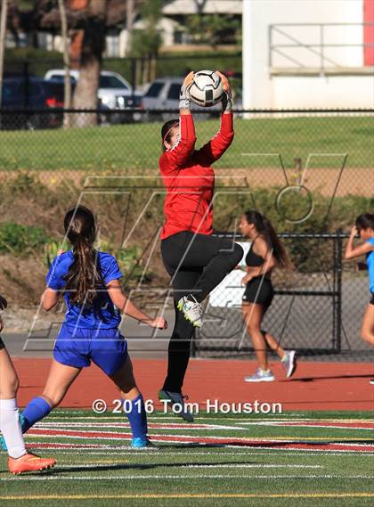 Thumbnail 2 in Covina vs San Dimas photogallery.