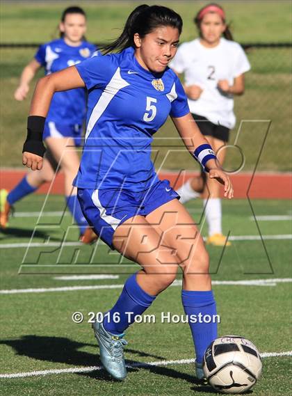 Thumbnail 3 in Covina vs San Dimas photogallery.