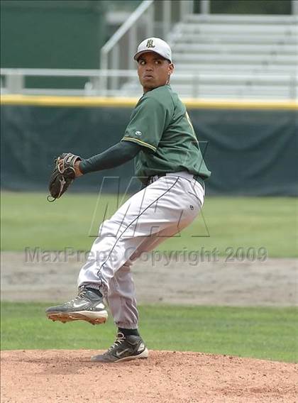 Thumbnail 2 in Ellington vs. New London (CIAC Class M Final)  photogallery.