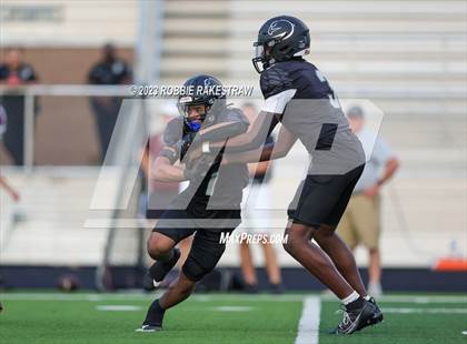 Thumbnail 2 in Whitehouse @ North Forney photogallery.