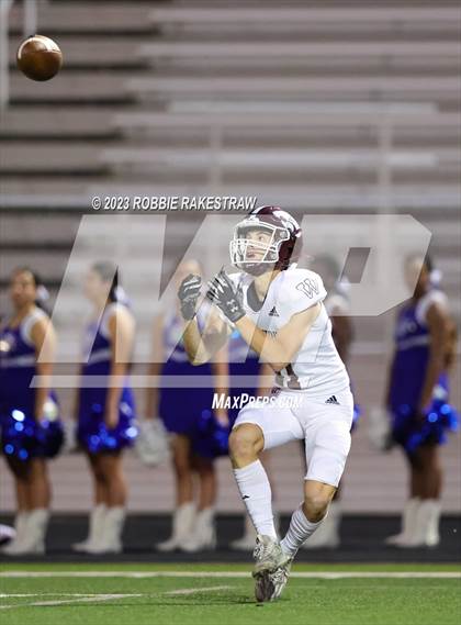 Thumbnail 2 in Whitehouse @ North Forney photogallery.