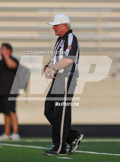 Thumbnail 2 in Whitehouse @ North Forney photogallery.