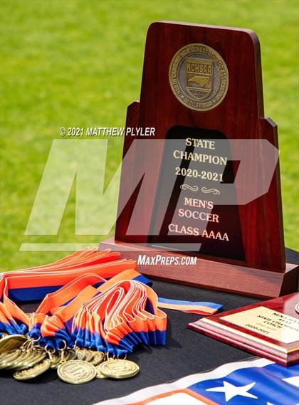 Thumbnail 1 in Myers Park vs. Cardinal Gibbons (2 of 2 - NCHSAA 4A Final - Team Photos, Awards, Pre-Game, and Post-Game) photogallery.
