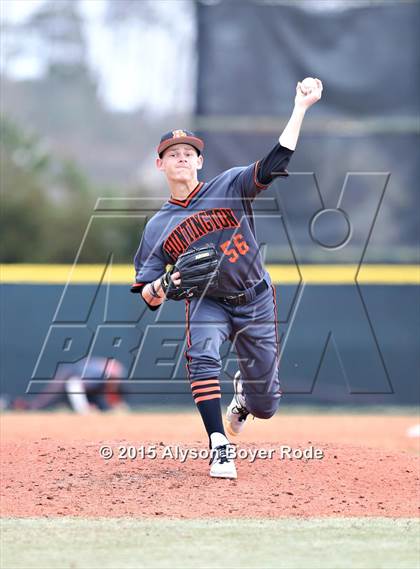 Thumbnail 1 in St. Thomas Aquinas vs. Huntington Beach (National High School Invitational) photogallery.