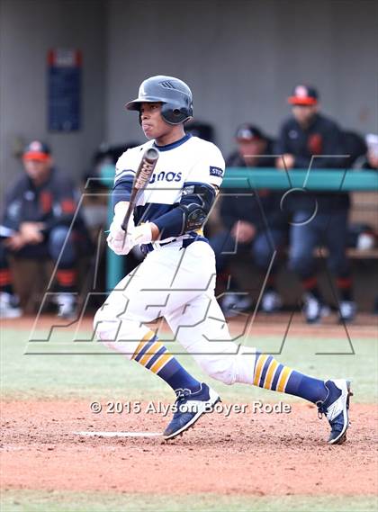 Thumbnail 1 in St. Thomas Aquinas vs. Huntington Beach (National High School Invitational) photogallery.