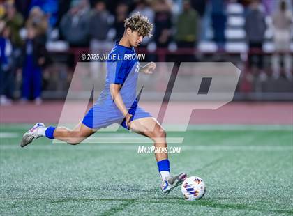 Thumbnail 3 in Guerin Catholic vs. Indianapolis Bishop Chatard (IHSAA 2A State Final) photogallery.