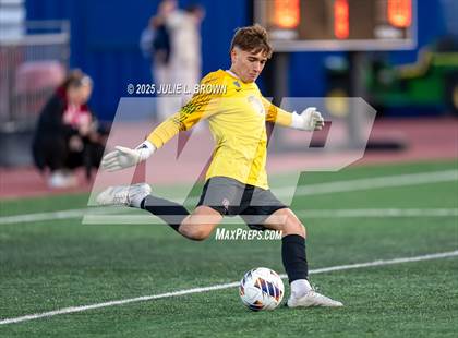 Thumbnail 2 in Guerin Catholic vs. Indianapolis Bishop Chatard (IHSAA 2A State Final) photogallery.