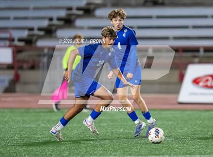 Thumbnail 2 in Guerin Catholic vs. Indianapolis Bishop Chatard (IHSAA 2A State Final) photogallery.