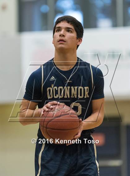 Thumbnail 2 in Stevens vs. O'Connor photogallery.