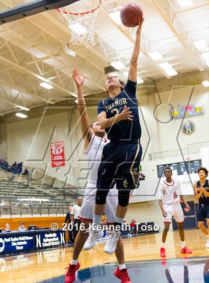 Thumbnail 3 in Stevens vs. O'Connor photogallery.
