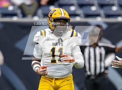 Thumbnail 1 in Fort Bend Marshall vs. Iowa Colony (UIL 5A-DII Football Semi-Regional) photogallery.