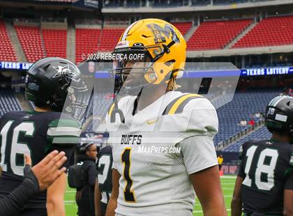 Thumbnail 2 in Fort Bend Marshall vs. Iowa Colony (UIL 5A-DII Football Semi-Regional) photogallery.